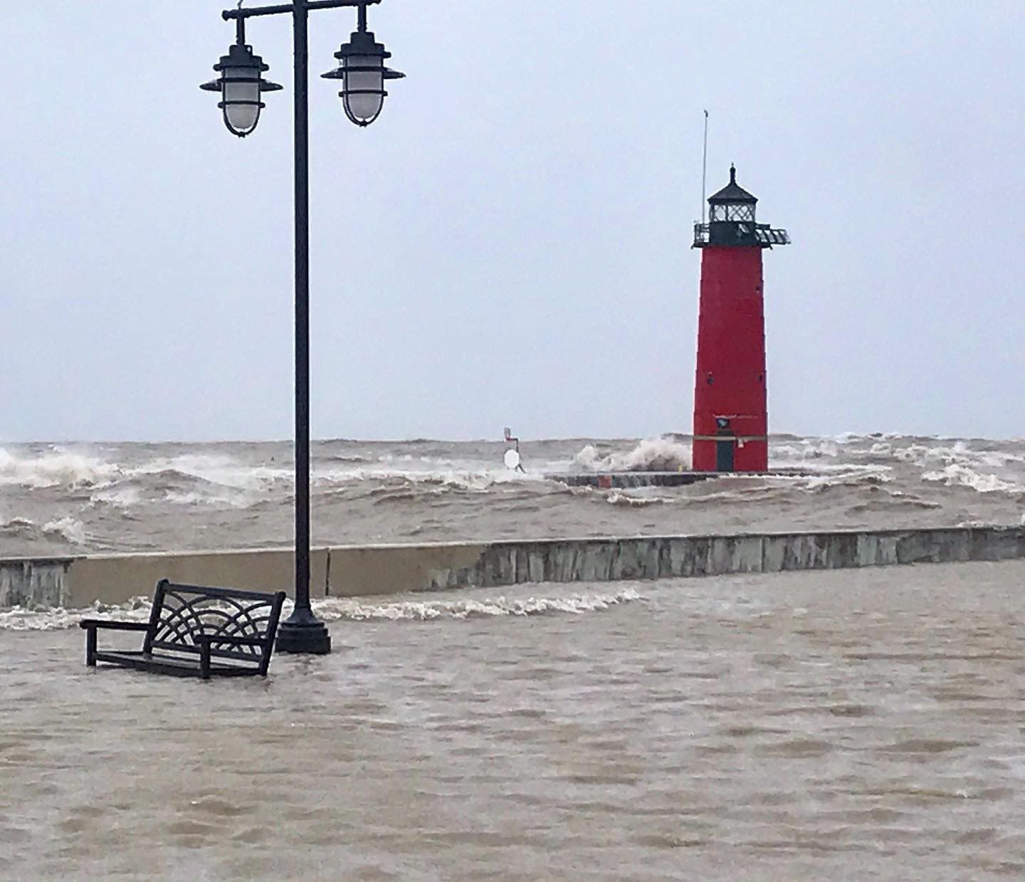 KENOSHA LIGHTHOUSE